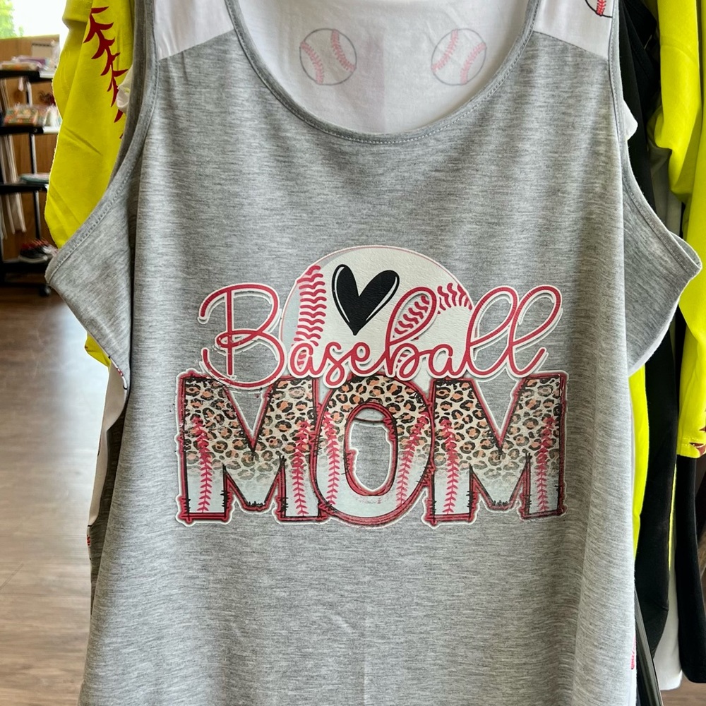 Graphic baseball tank, top size large